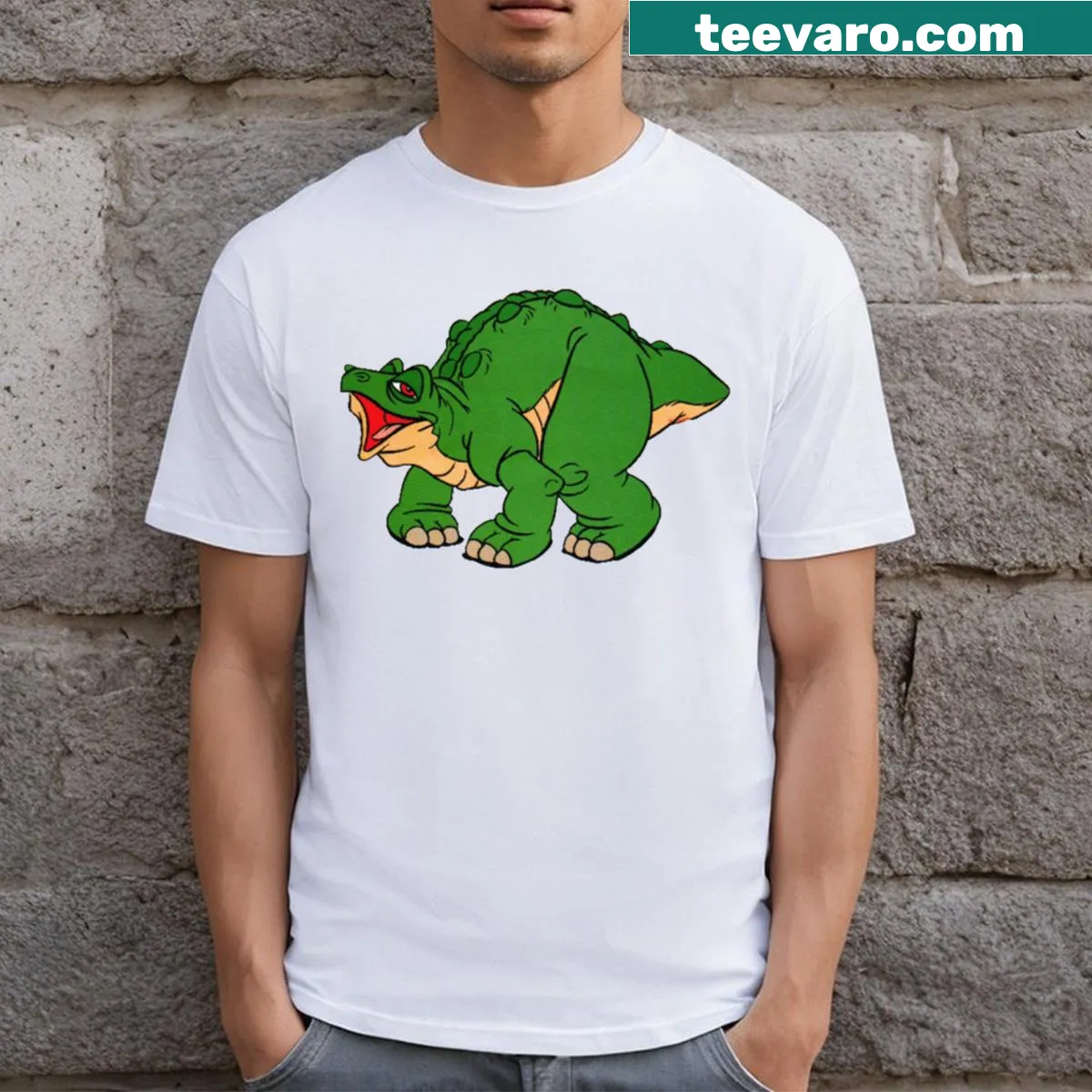 Stylized spike graphic on a casual t-shirt for hobbyists — on a men's t-shirt