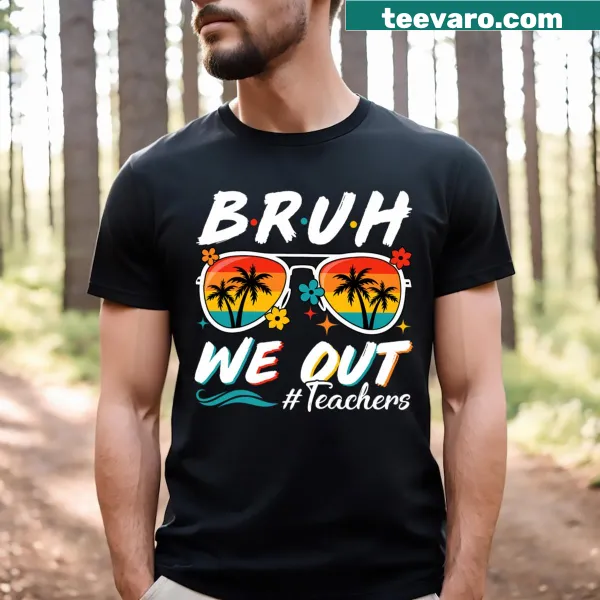 Funny t-shirt for teachers announcing summer break