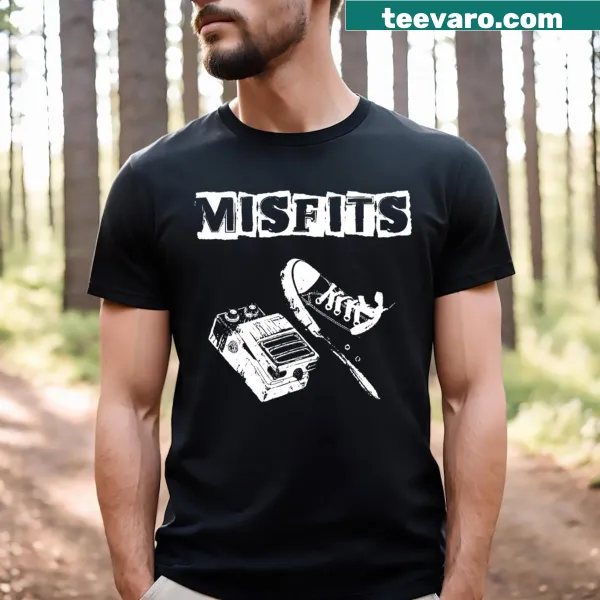 Vintage-style Misfits T-shirt with distressed graphic