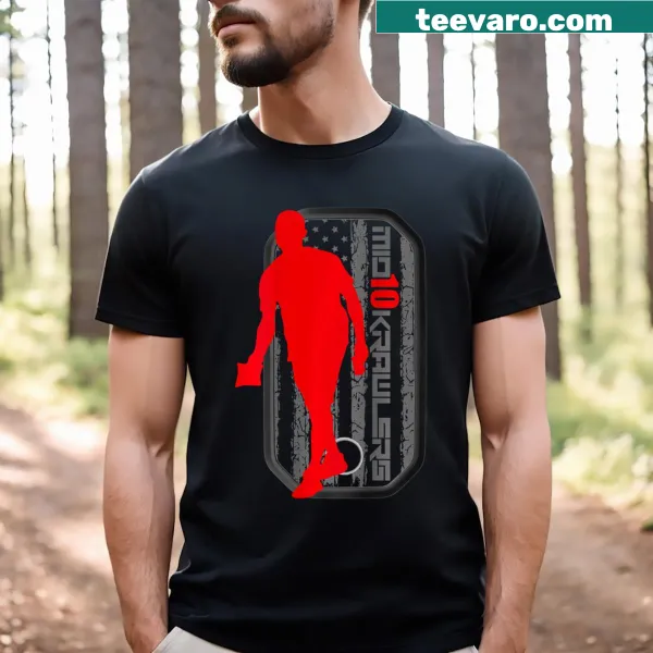 T-shirt with a cartoon design featuring a playful stack of sacks