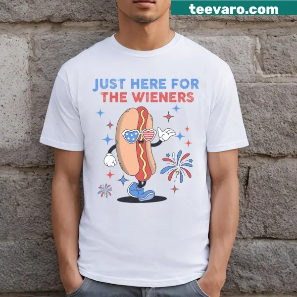 Funny retro Fourth of July t-shirt with hot dog saying
