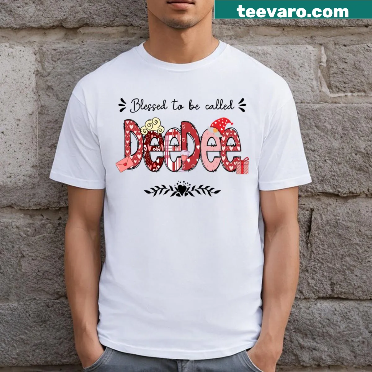 Vintage t-shirt honoring grandmothers as 'Deedee' for special occasions. — on a men's t-shirt