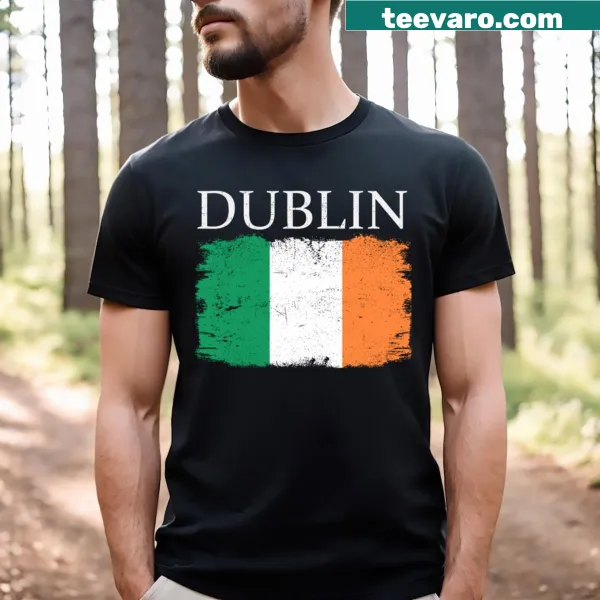 Emblematic T-shirt featuring the Dublin Ireland flag design