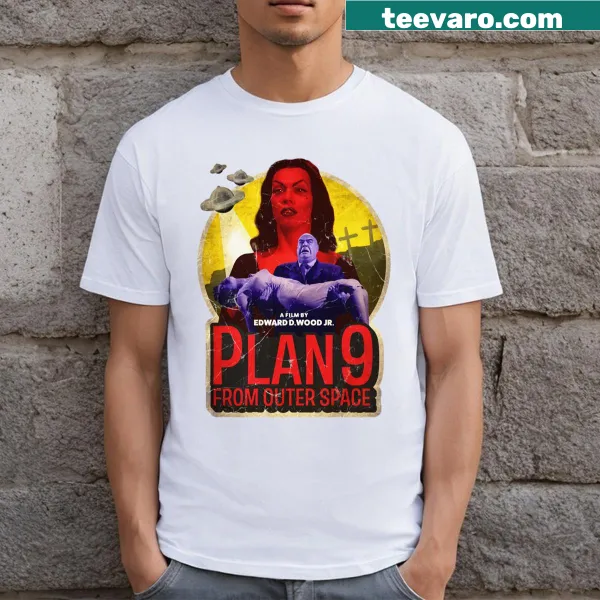 1957 Plan 9 From Outer Space t-shirt with retro sci-fi design