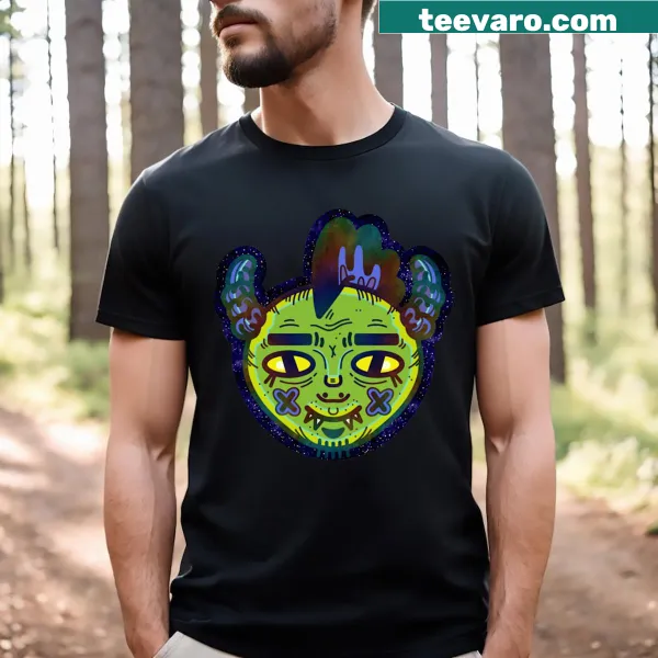 T-shirt featuring a mohawk-wearing alien illustration for sci-fi fans.