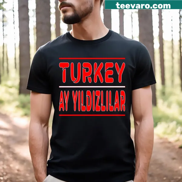 T-shirt featuring Turkey's Ay Yıldız symbol