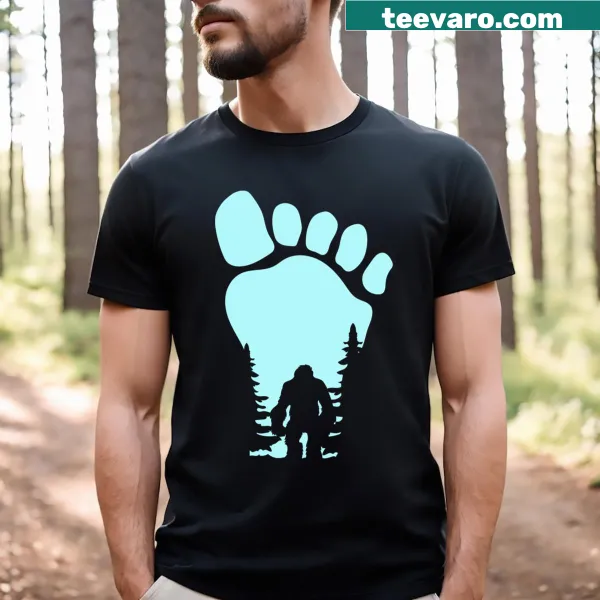 Graphic T-shirt featuring the word 'Yowie'