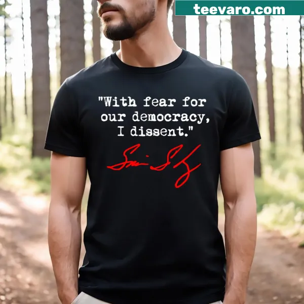 Justice Sotomayor dissent T-shirt with bold text design