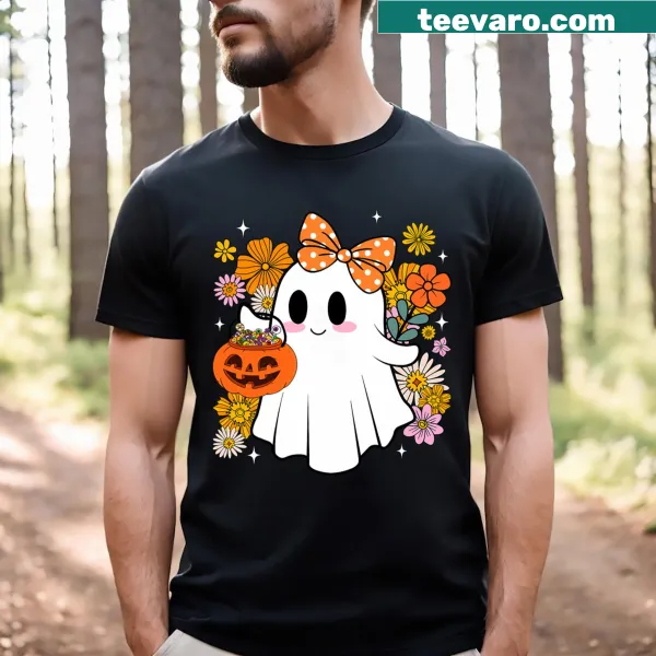 Vintage-style T-shirt with cute ghost and floral design for Halloween