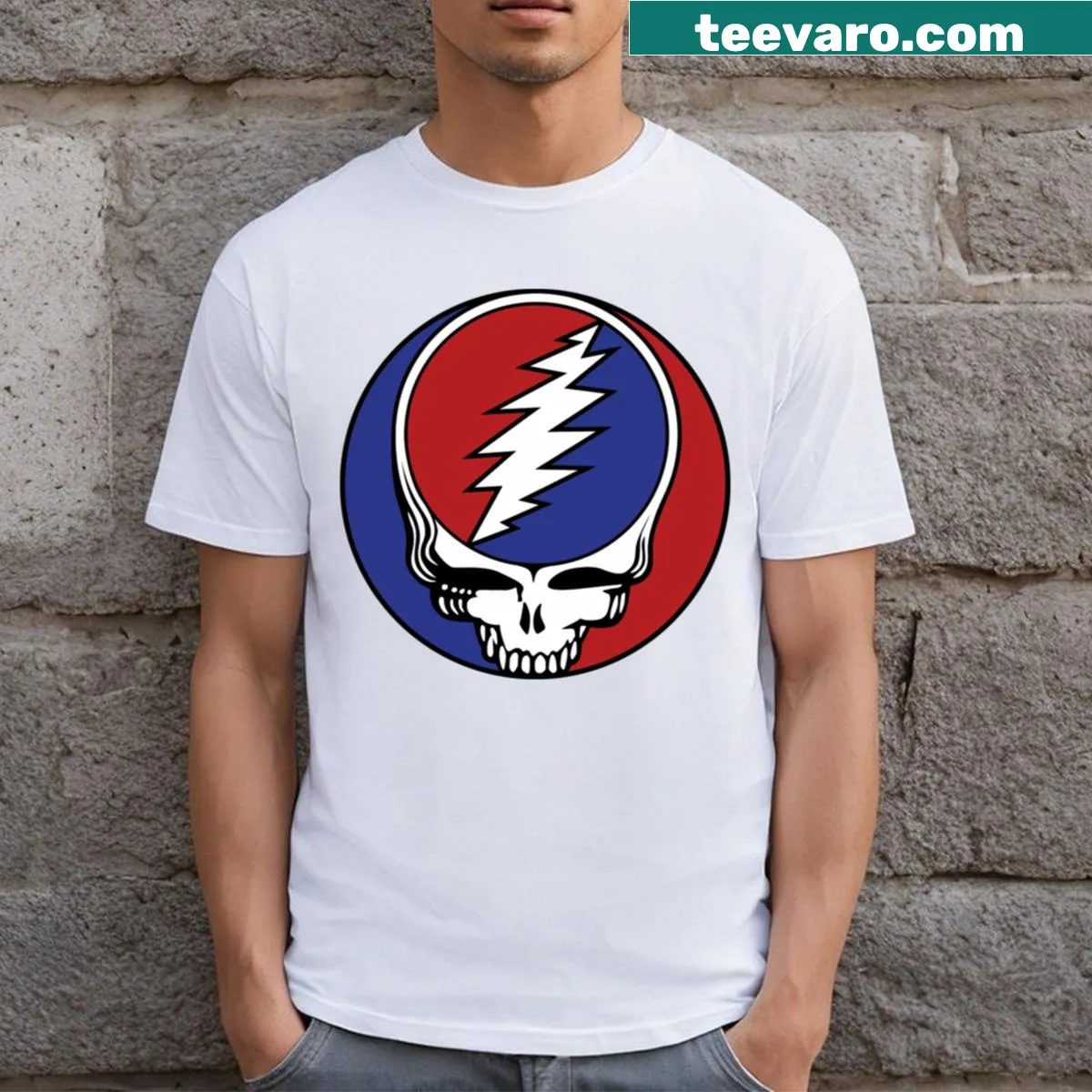 Skeleton head graphic on a dark T-shirt for edgy wearers. — on a men's t-shirt