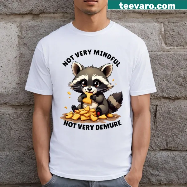 Funny raccoon T-shirt with humorous phrase and illustration