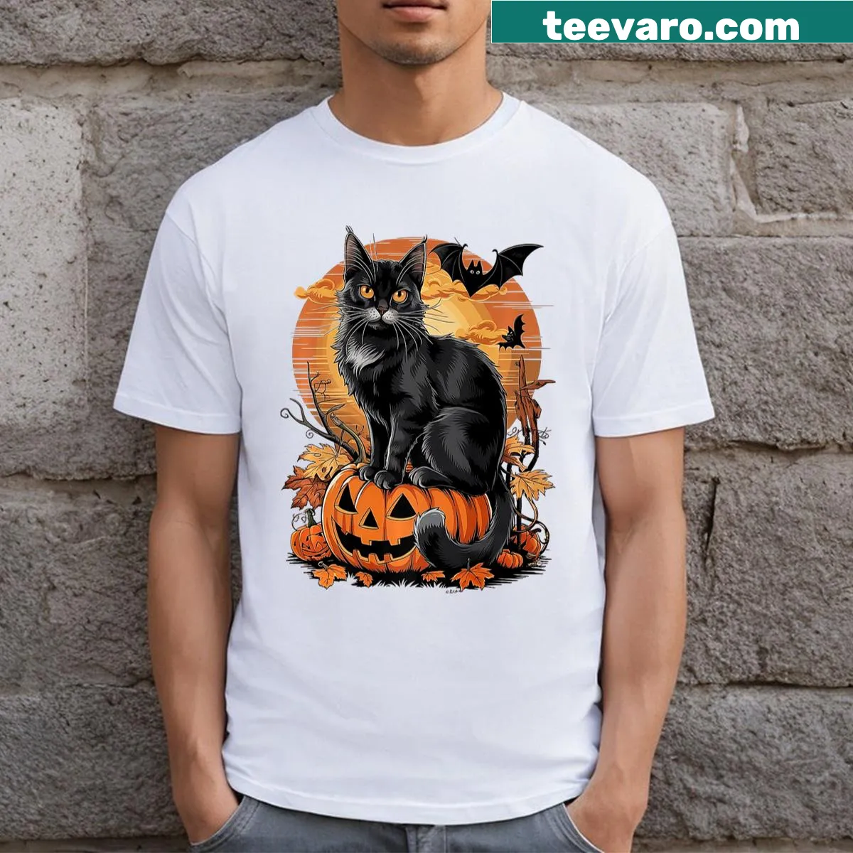 Vintage 90s T-shirt with cat and pumpkin Halloween design. — on a men's t-shirt