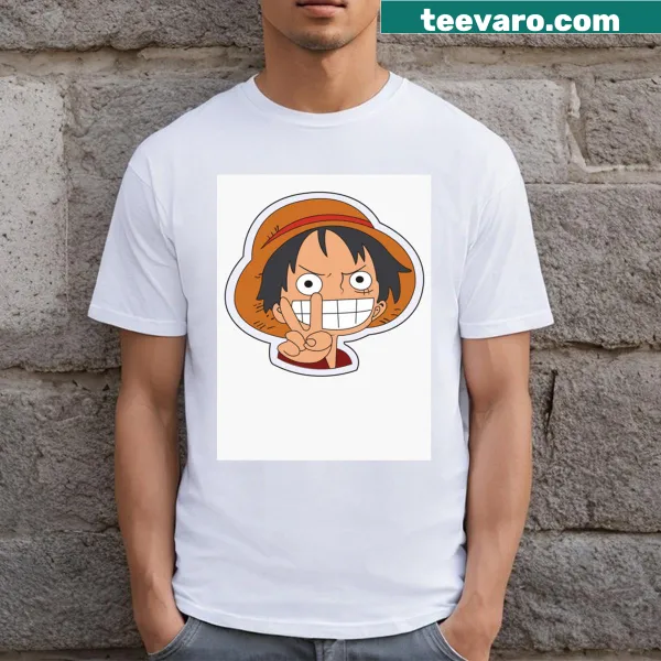 One Piece T-shirt featuring Monkey D. Luffy design