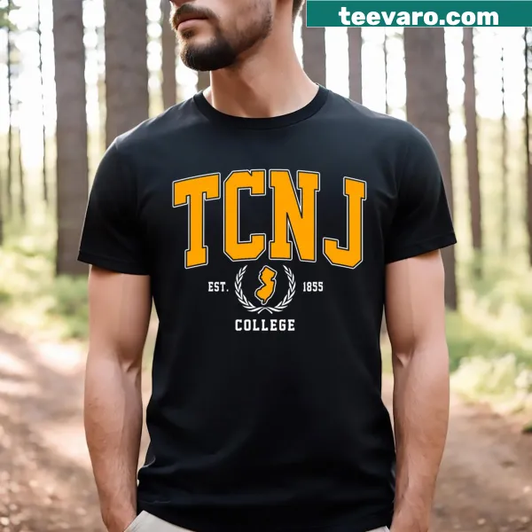 Vintage T-shirt featuring The College of New Jersey arch design