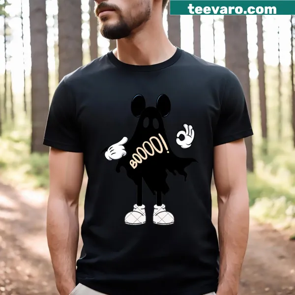 Cute T-shirt featuring a spooky mouse for Halloween