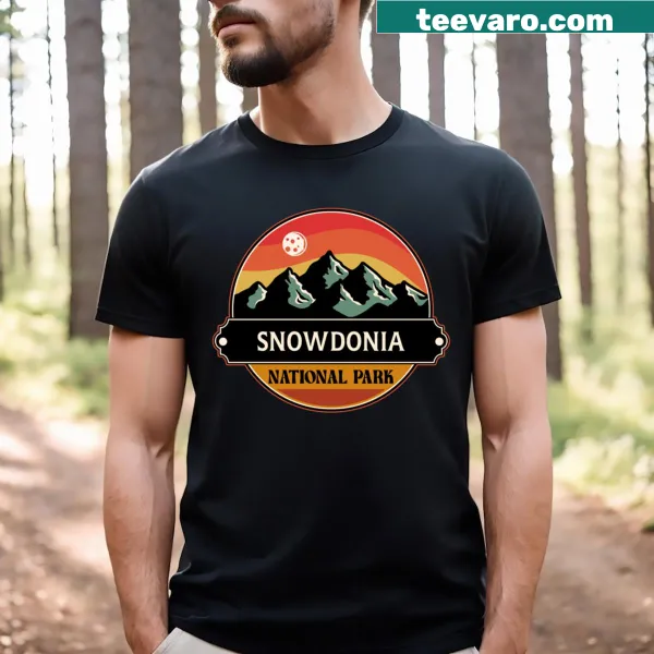 Graphic T-shirt featuring the scenery of Snowdonia National Park