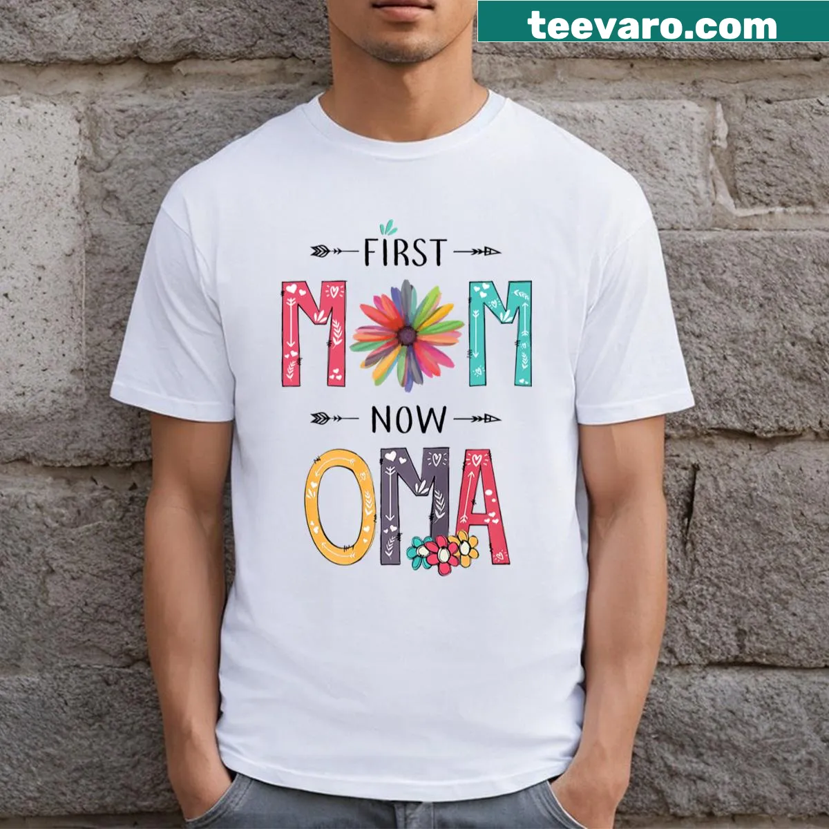 Illustrative wildflower design with text for a mom and grandma — on a men's t-shirt