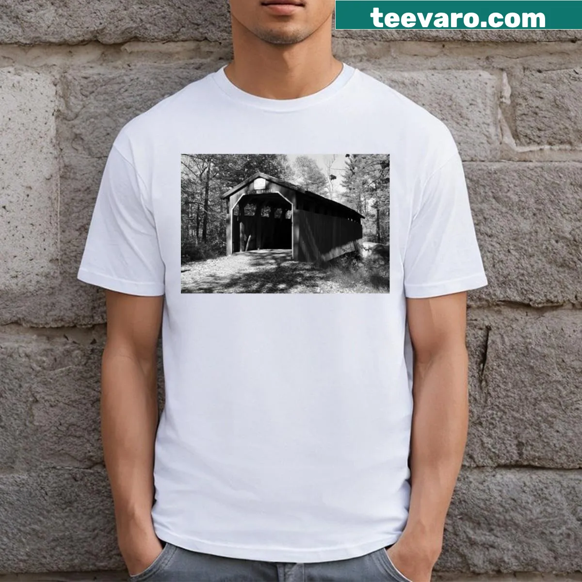 Illustration of Clay's Bridge in Little Buffalo State Park on a t-shirt — on a men's t-shirt