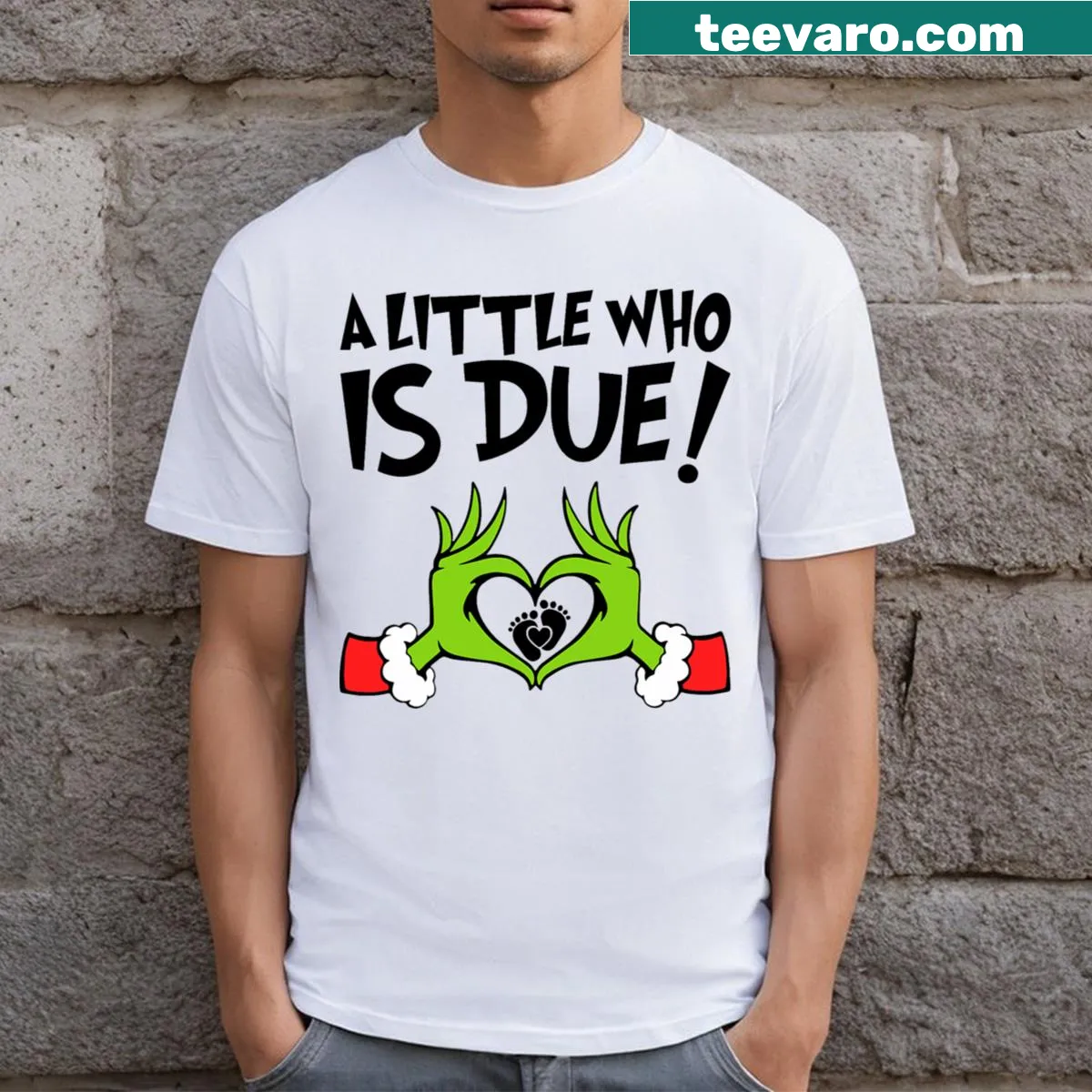 Pregnancy announcement Christmas T-shirt with playful design — on a men's t-shirt