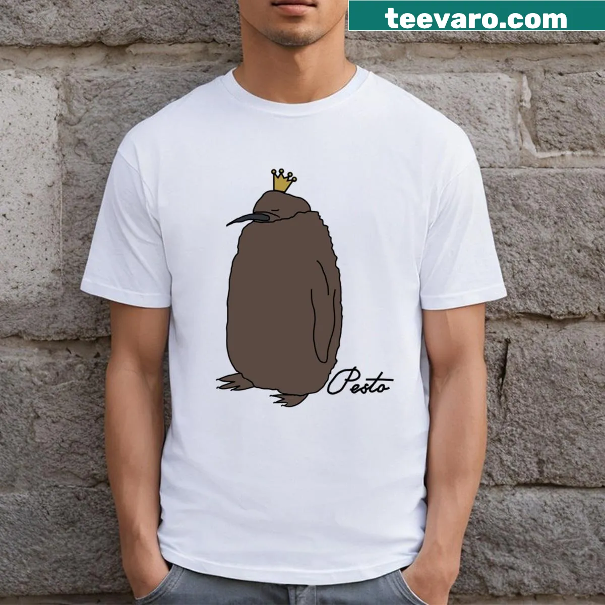 Cute baby king penguin wearing a crown on a t-shirt. — on a men's t-shirt
