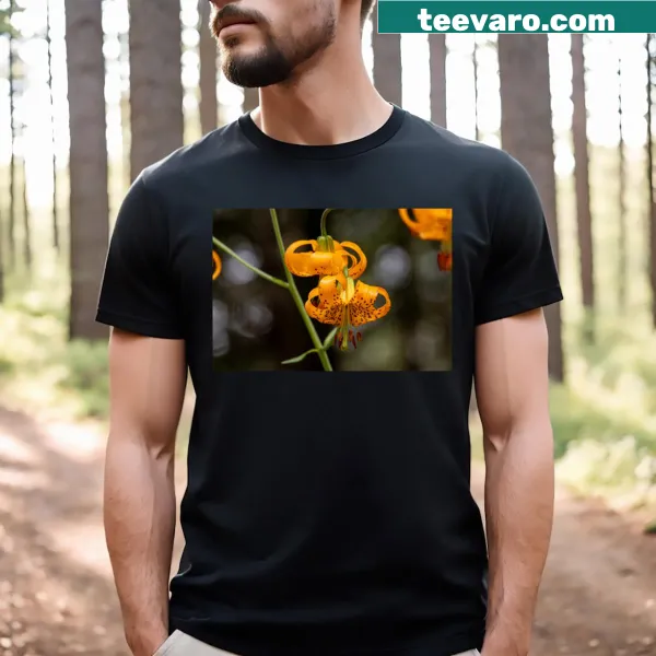 T-shirt featuring beautiful Tiger Lily blossoms design