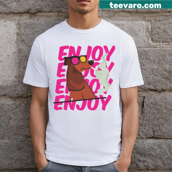 Adorable dachshund graphic T-shirt for dog lovers