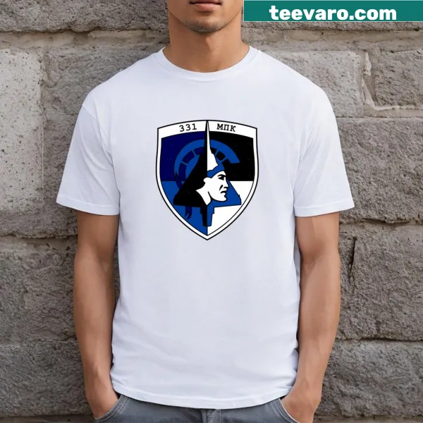 Graphic t-shirt featuring the emblem of the Greek Air Force