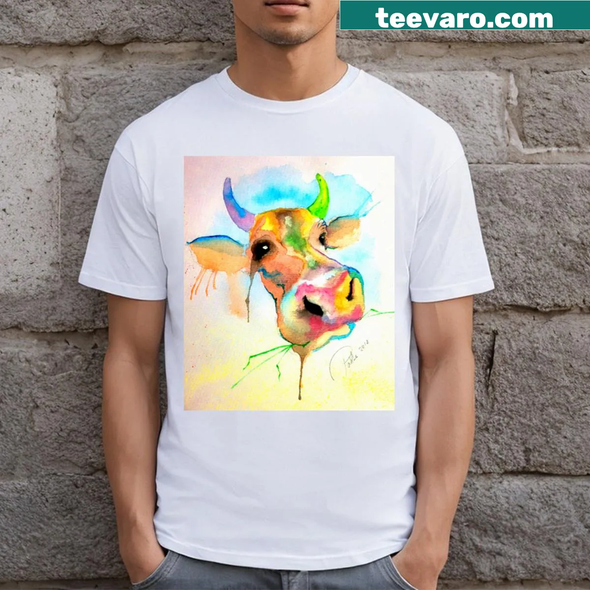 Cute illustration of a happy bull on a kids' T-shirt — on a men's t-shirt