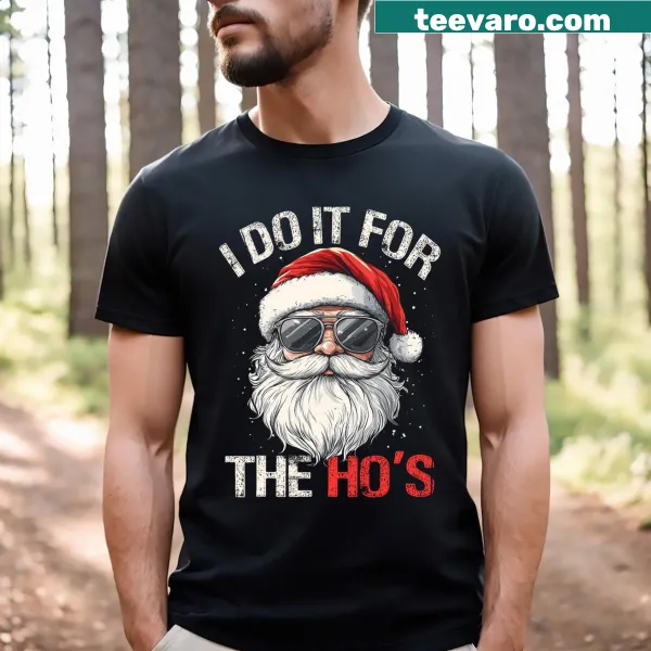 Funny Christmas T-shirt with Santa and humorous text for moms