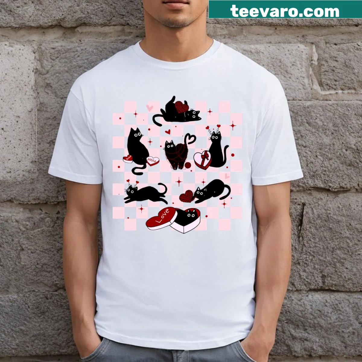 Cute illustration of a black cat with hearts for Valentine's Day — on a men's t-shirt