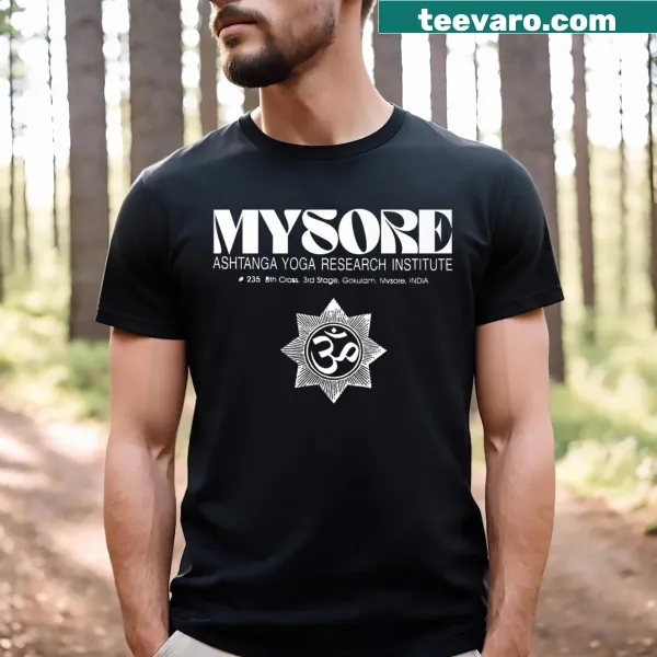 Vintage-style t-shirt with the phrase 'Old School Is Cool'