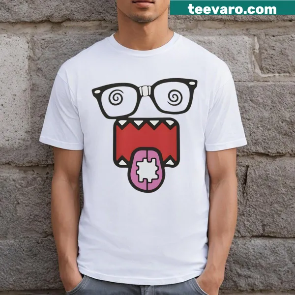 Cartoon Domo Kun graphic T-shirt for fans of Y2k culture
