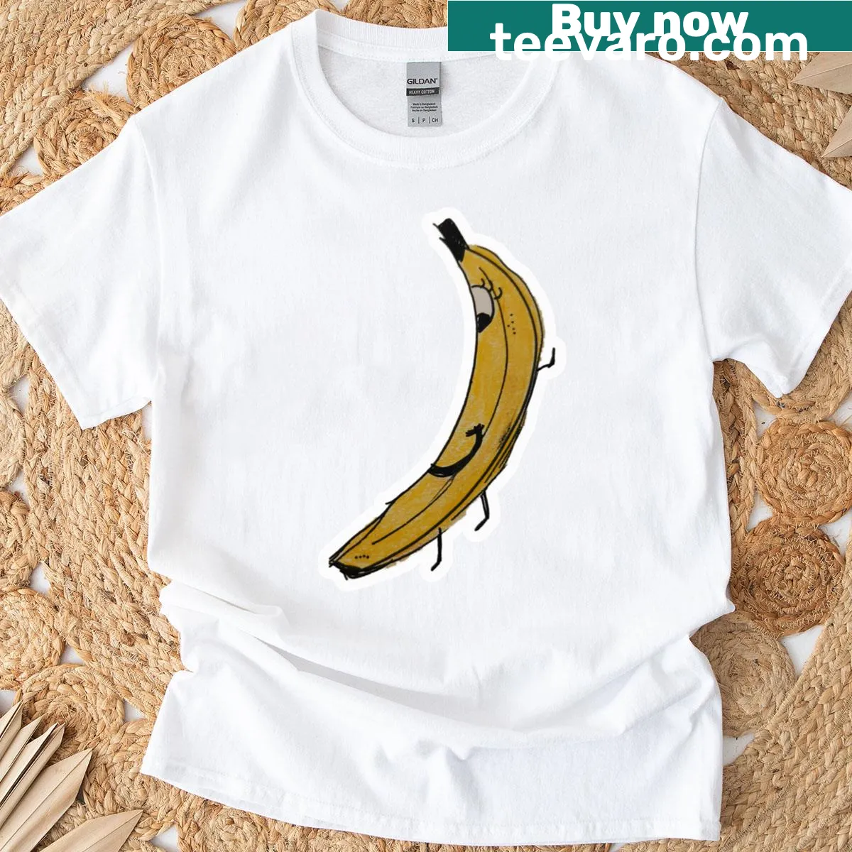 Cartoon drawing of a banana on a T-shirt — on a men's t-shirt