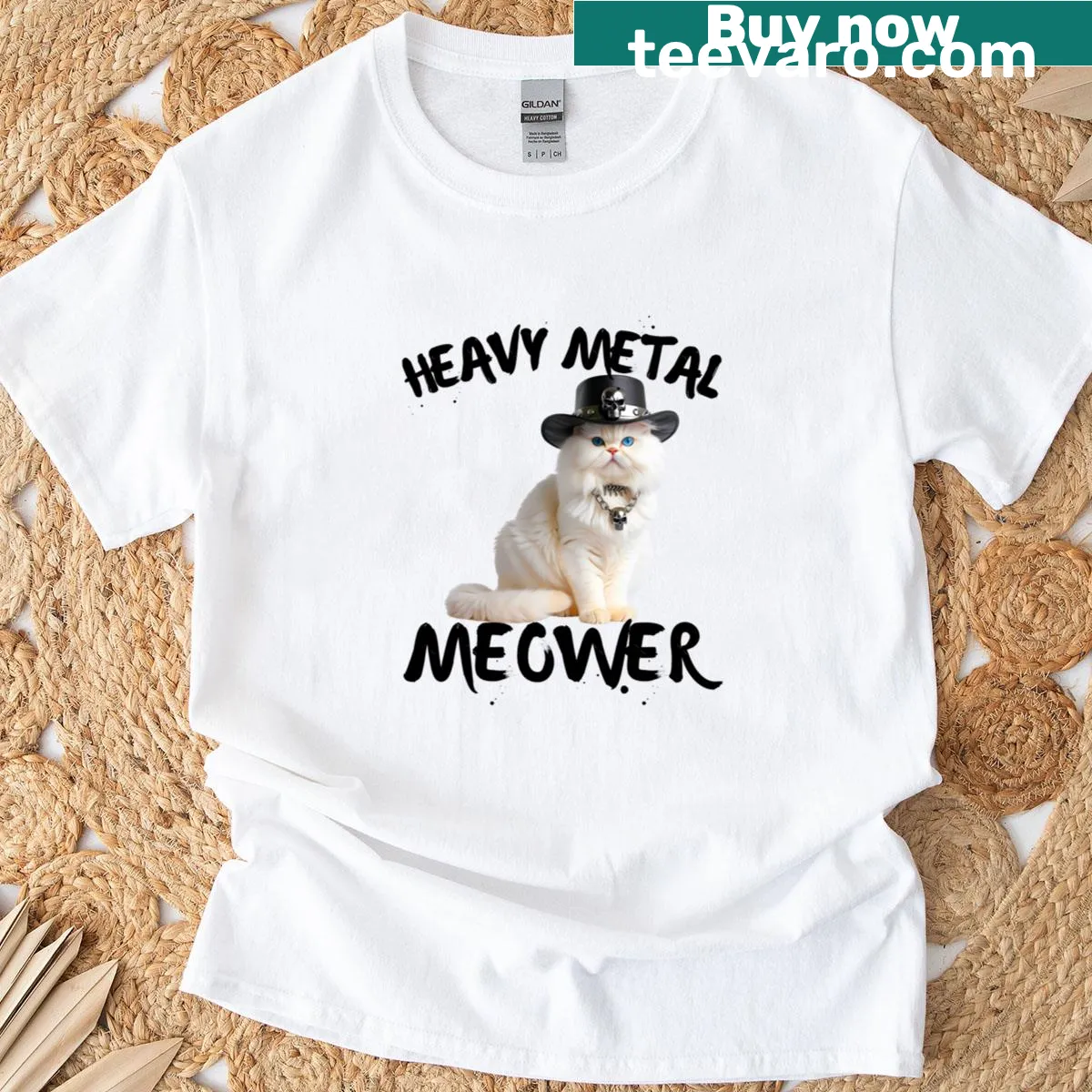 Persian cat t-shirt with black leather chains illustration — on a men's t-shirt