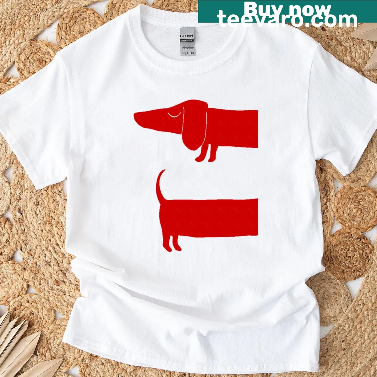 Cute dachshund illustration on a T-shirt for dog lovers. — on a men's t-shirt