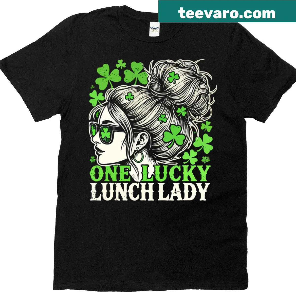 Cartoon of a lucky lunch lady with a messy bun on a St. Patrick's Day T-shirt — on a men's t-shirt