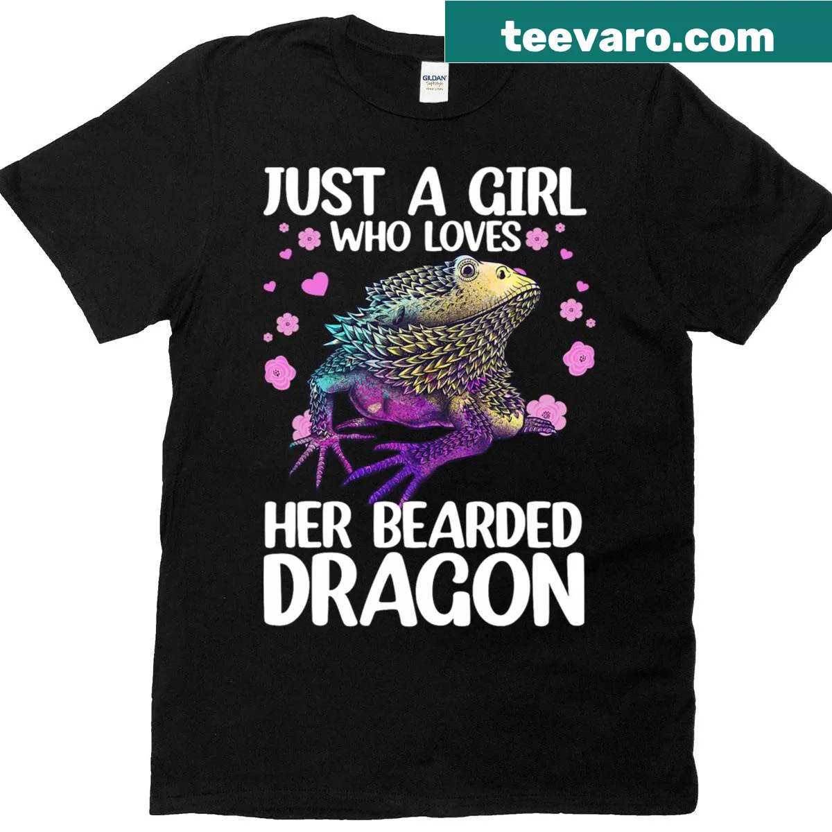 Illustration of a bearded dragon on a cute T-shirt for girls — on a men's t-shirt