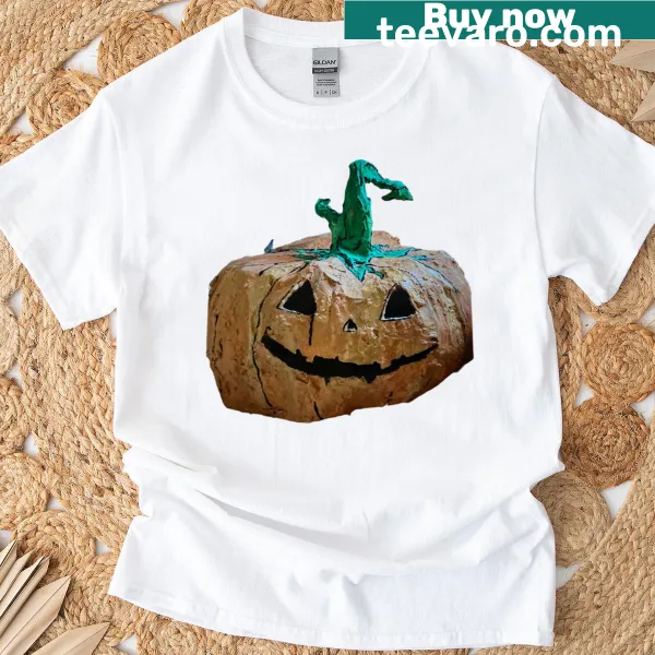 Charming Pumpkin T-shirt featuring a playful autumn illustration