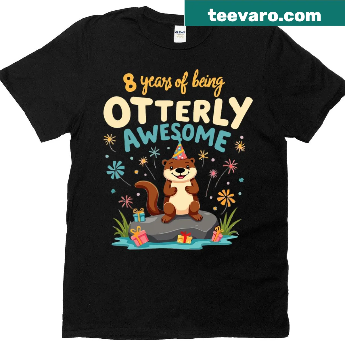 Cute birthday t-shirt with an otter graphic celebrating 8 years — on a men's t-shirt