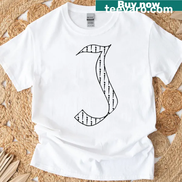 Elegant calligraphy of the letter J on a T-shirt for typography lovers