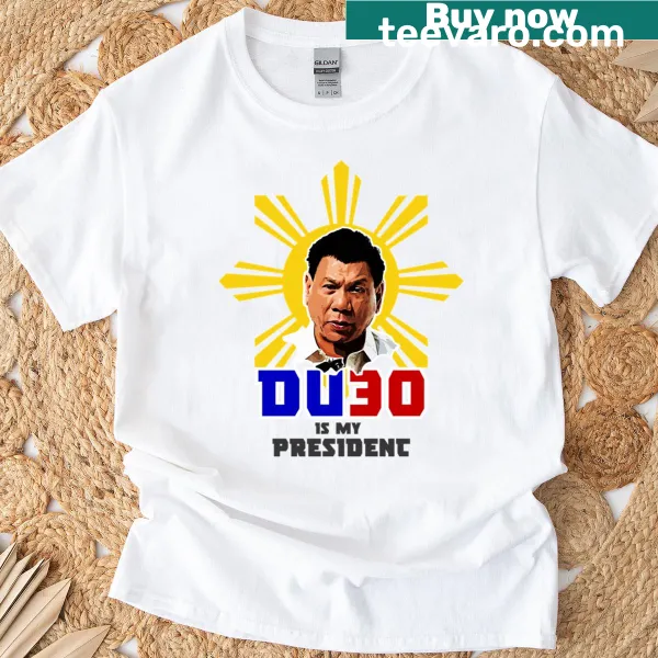 Minimalist tee with 'Du4' typography design