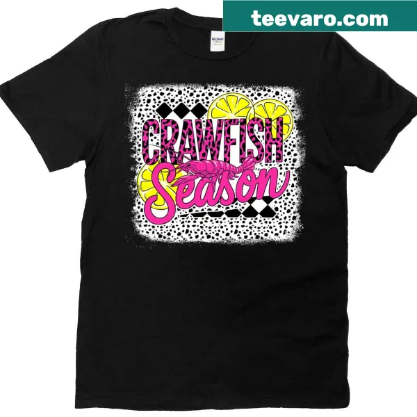 T-shirt featuring crawfish and lobster for Cajun food lovers.