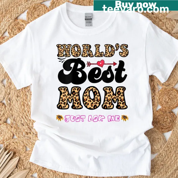 V-neck T-shirt saying 'World's Best Mom' for proud mothers