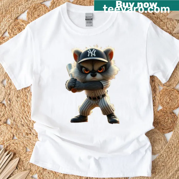Classic New York Yankees T-shirt with bold typography