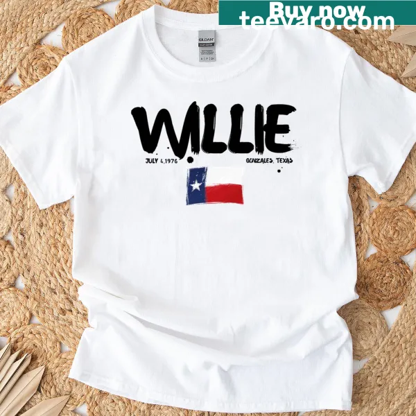 T-shirt commemorating July 4, 1976 with bold text