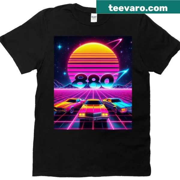 Minimalist classic T-shirt with clean design for everyday wear