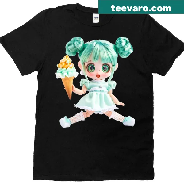 Cute mint ice cream doll illustration T-shirt