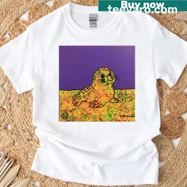 Whimsical cartoon baby seal design on a T-shirt for animal lovers.