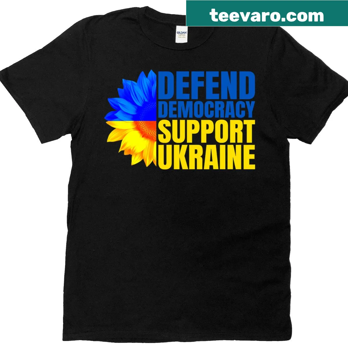 Illustration of Ukrainian flag and sunflower on T-shirt — on a men's t-shirt