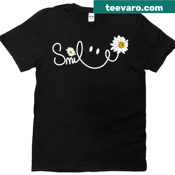 Floral smiley face T-shirt with daisy design